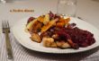 Huhn mit Cranberry, Port, Zimt Sauce serviert mit Ofen gebratene Pastinaken, rote Zwiebel & Süßkartoffel Pommes frites serviert
