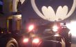 Machen Sie eine lebensgroße Batmobile Tumbler und Batman unter dem Motto Halloween Display
