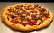 Spanisch inspirierte Pizza mit Manchego, Chorizo und Feigen