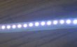 LED-Lichtleiste im Holzgehäuse
