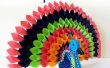 DIY-Paper Craft-Projekt: Wie erstelle ich bunte Papier Peacock für Inneneinrichtungen