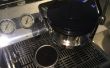 Wie Sie höflich die Espresso-Maschine reinigen nach dem ziehen einen Schuss