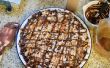 Gesalzen Bourbon Karamell Samoa Kokos Schokolade Torte mit Oreo Kruste