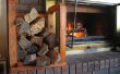 Indoor Brennholz Rack mit rohem Holz hergestellt