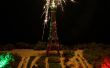 Verzinnte Eiffelturm Stop Motion-Projekt mit Feuerwerk und Gärten