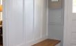 Schlamm-Zimmer - Garderobe und Sitzbank