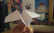 Wie man einen Kämpfer Stil Papierflieger bauen