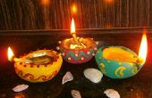Handgefertigte dekorative Diya (Öllampen)