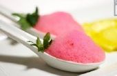 Molekularküche - Erdbeer-Schaum