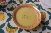 Brokkoli, Blumenkohl und Hähnchen Suppe