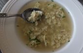 Stracciatella-Suppe (italienische Ei Suppe)