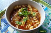 Chili-Rindfleisch-Suppe mit Pasta Shells