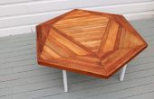 Bauen ein Ikosaeder-Tisch mit Altholz