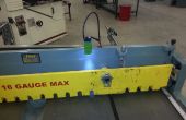Biegsamer Magnet schaft für bessere Beleuchtung mit Werkzeugen, die am laufenTechshop