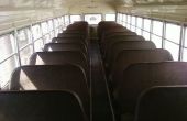 Schulbus Sitze entfernen