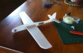Kinder nach Hause gemacht Segelflugzeug mit Depron Schaum