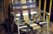Rasen-Klappstuhl mit repurposed Materialien renoviert