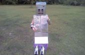Lucys Retro Roboter Kostüm... Mit Hausrat gemacht! 
