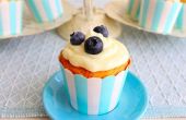 Vanille Cupcakes mit Heidelbeer-Kompott und Frischkäsebereifen