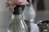 Recycling-Bulb Vase