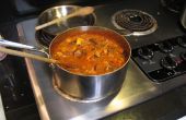 Rotes Curry mit Huhn und Gemüse