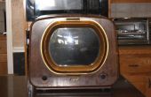 Einen Vintage TV-Schrank zu retten