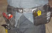 Duct Tape und Pappe Werkzeuggürtel und Taschen. 