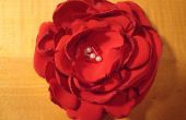 Brosche Blume Pin aus Omas Polyester Bluse