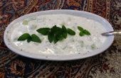 Mast-o-Khiar (iranische Gurken und Minze Yougurt)