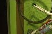 Fahrrad-Display Haken hergestellt aus Palettenholz