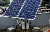 Zweiachsige solar-Tracker mit Online-Energie-Monitor