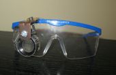 Schutzbrille mit Vergrößerungslinse