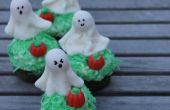 Haunted Pumpkin Patch Ghost Cupcakes! 