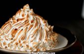 Gebackene Alaska Ice Cream Pie (3,14 Schichten mit Himbeer Eis!) 