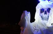 RC-Drohne fliegen Halloween Ghost