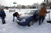 Bekommen UN-stecken - Schnee tritt für Ihr Auto