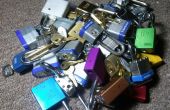 Die Lock-Box: Lockpicking Display & Praxis stehen