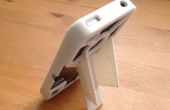 TriStand - 3D gedruckte iPhone Case mit gebaut steht In