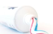 9 ungewöhnliche Verwendungen für Zahnpasta