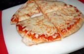 Fladenbrot Pizza: Die fünf Minute Snack