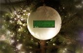 Tweetball: Eine Weihnachtskugel Ornament, das zeigt Ihre Freunde twitter Wünsche