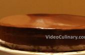 Wie man einen Kuchen mit Schokolade Ganache Glasur