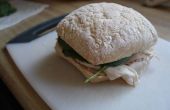 Ciabatta-Brot-Türkei und Spinat-Sandwich