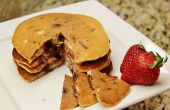 Strawberry Chocolate Chip Pancakes (glutenfrei)