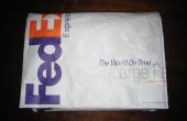 Laptop-Hülle von einem FedEx Envelope