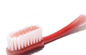 10 Anwendungen für Ihre alte Zahnbürste