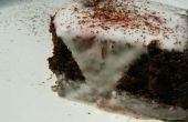 Schokolade rote Beete & schwarzer Tee-Kuchen mit süßer Frischkäse Zuckerguss