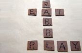 Wie man Schokolade Scrabble-Fliesen machen