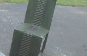 Schranktür verwandelte sich in einen Stuhl