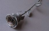 Edelstahl-Rose aus Schrott